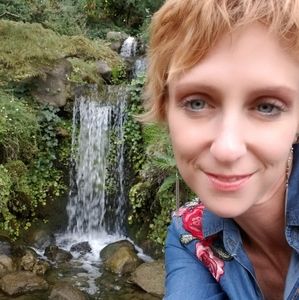 Meet your Posher, Tirzah